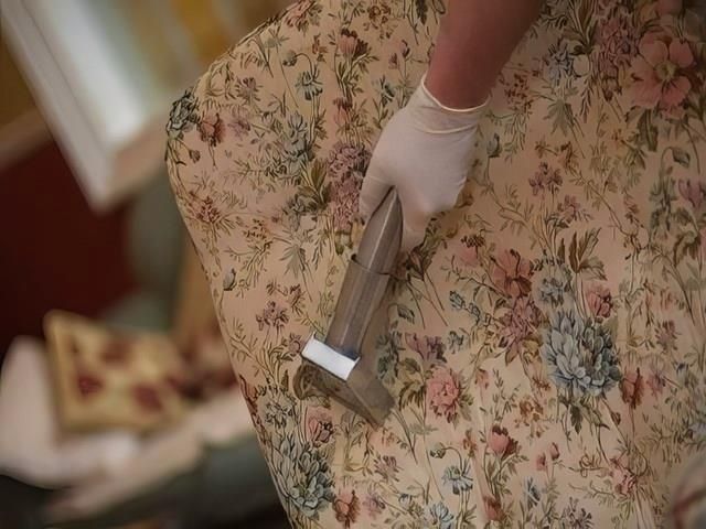 sofa-upholstery-cleaning-3-kireth-ai