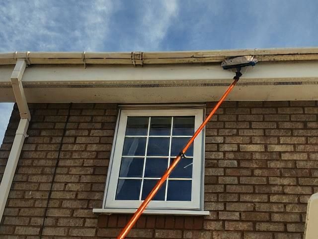 fascia-soffit-cleaning-1-kireth-ai